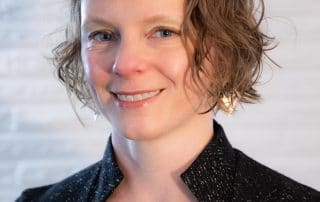 Amanda Mueller headshot